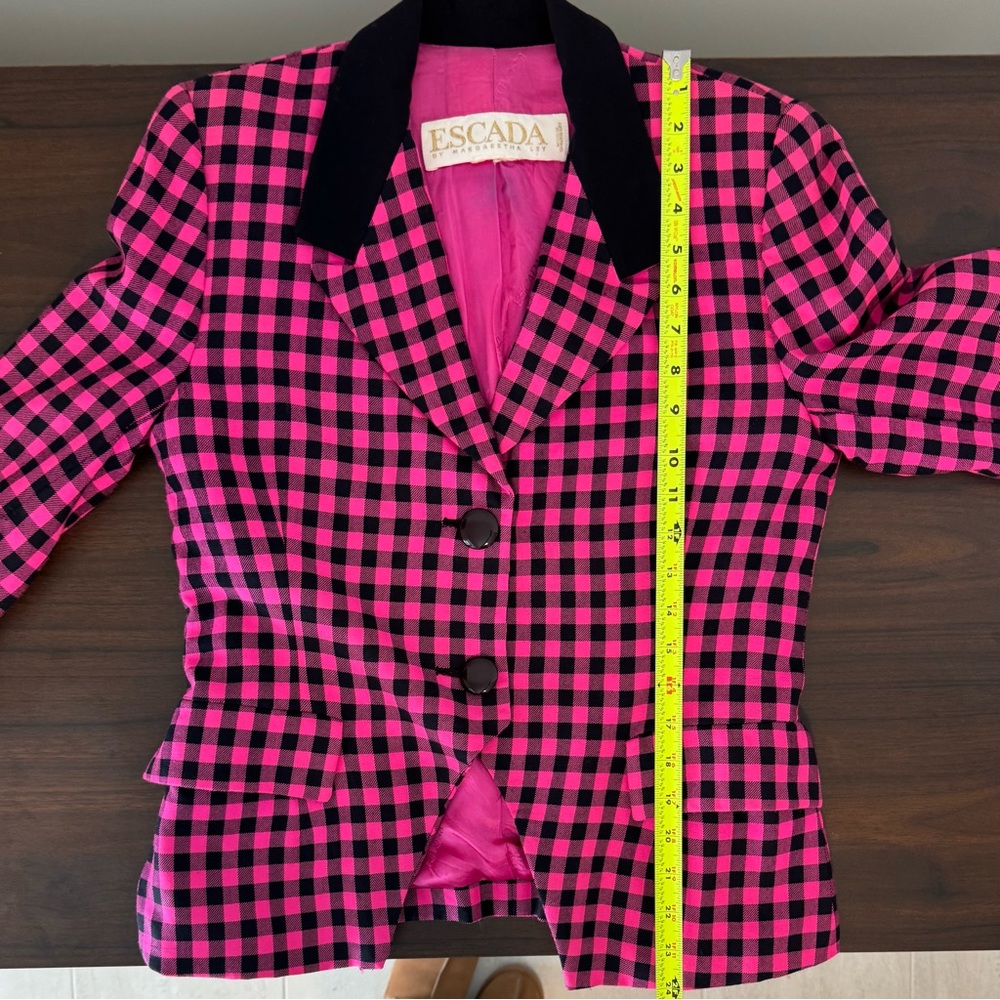 Escada Vintage - Vibrant‎ Pink and Black Checkered Blazer - Picture 8 of 9